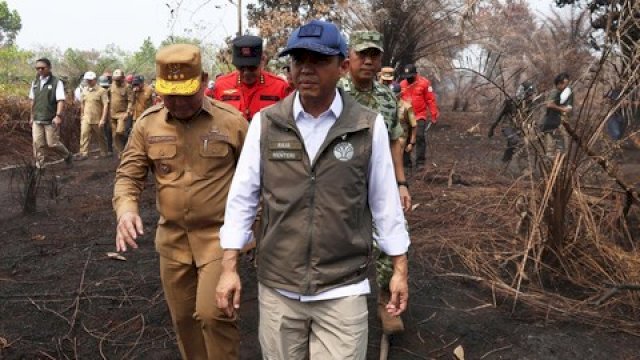 Menhut Raja Juli Minta Penanganan Karhutla di Kalsel Tak Kendur