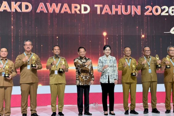 Gubernur Andi Sudirman Antarkan Sulawesi Selatan Raih Penghargaan TPAKD Award 2026